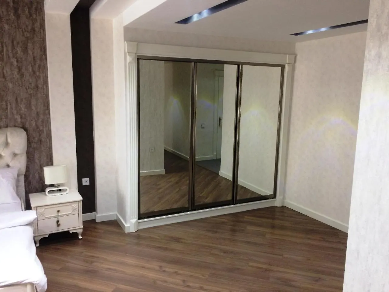 Park Azure Apartment Deluxe 2 Bedroom Baku 0*,